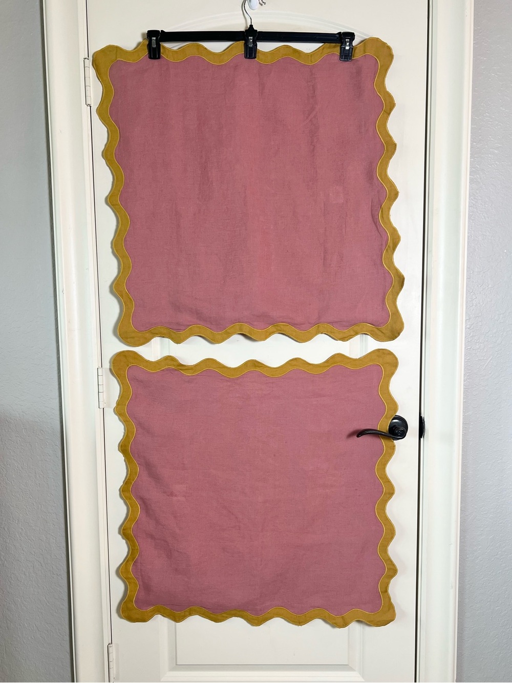 Bed Threads Pink Clay & Turmeric Scalloped European Linen Pillowcases - Picture 2 of 12